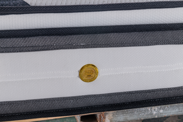 Durable High-Elasticity Sponge Gel Memory Foam Pocketed Spring Mattress - Image 5